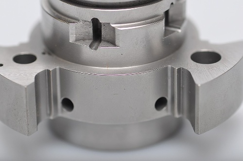 https://www.k-kern.de/content/igal/prototypen-09prototypenfertigung-u2l1qb-xl-342_sintermaterial_rotor_5-achsbearbeitung_kern_hermle-4K4VNC-L-342.jpg